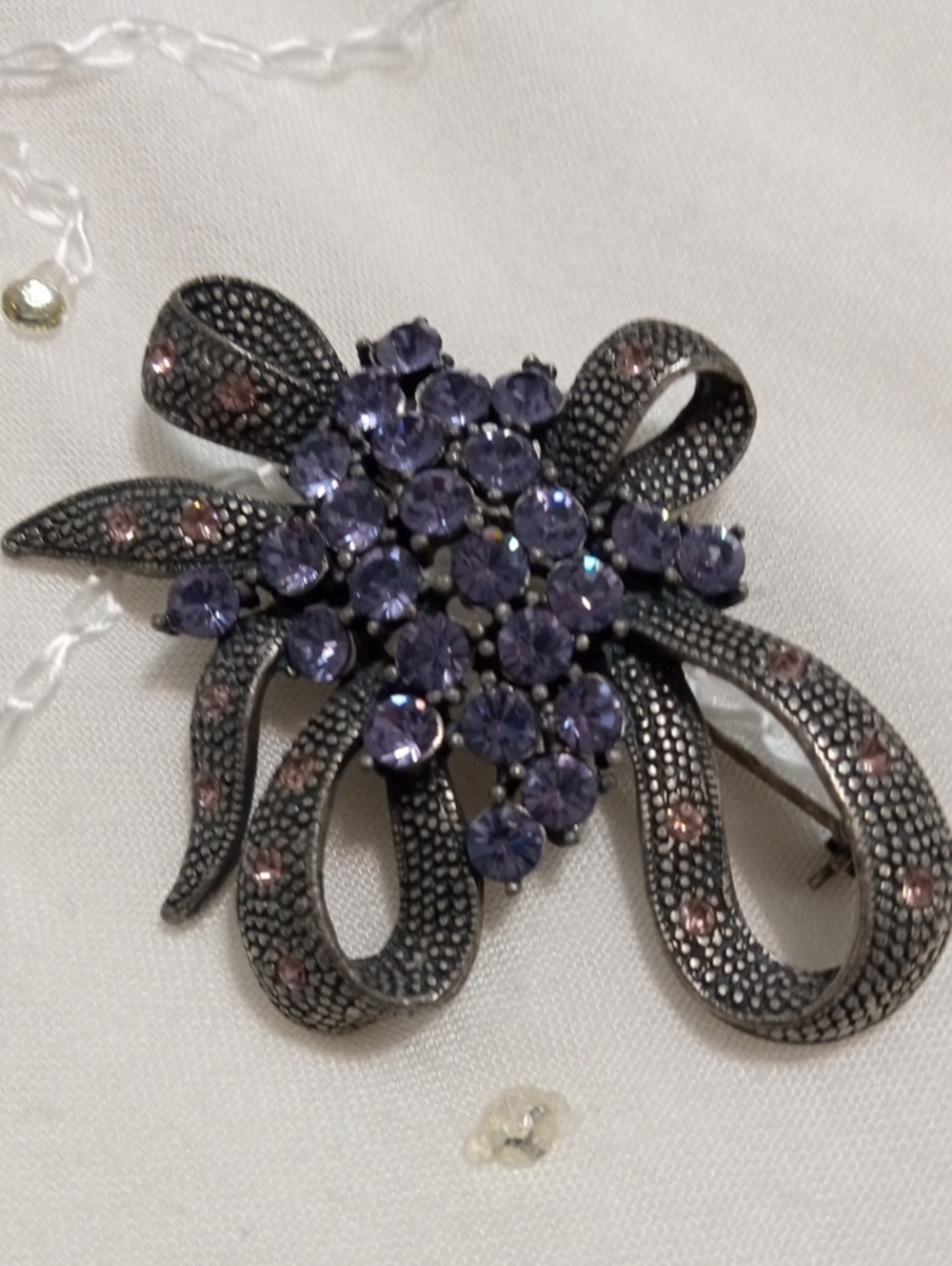 Vintage Lavender Crystal Flower Ribbon Brooch - Women Jewelry